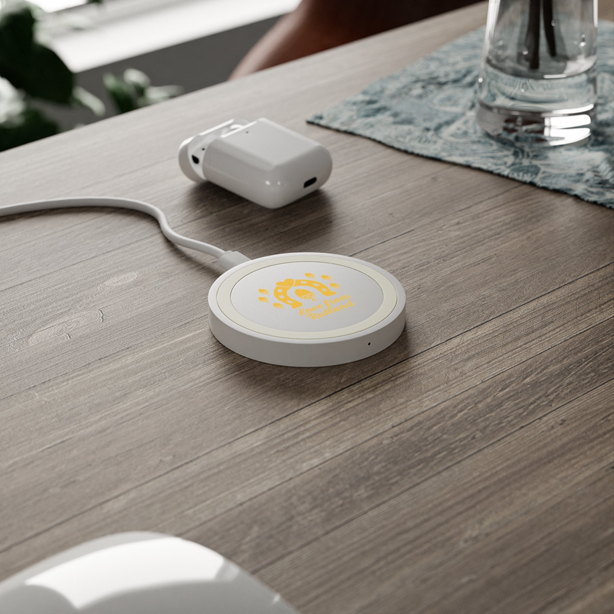 Classic Logo Quake Wireless Charging Pad