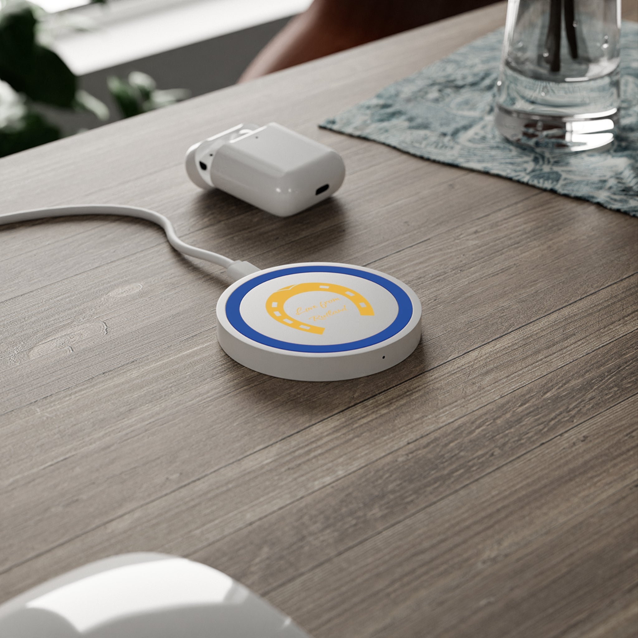 Classic Logo Quake Wireless Charging Pad