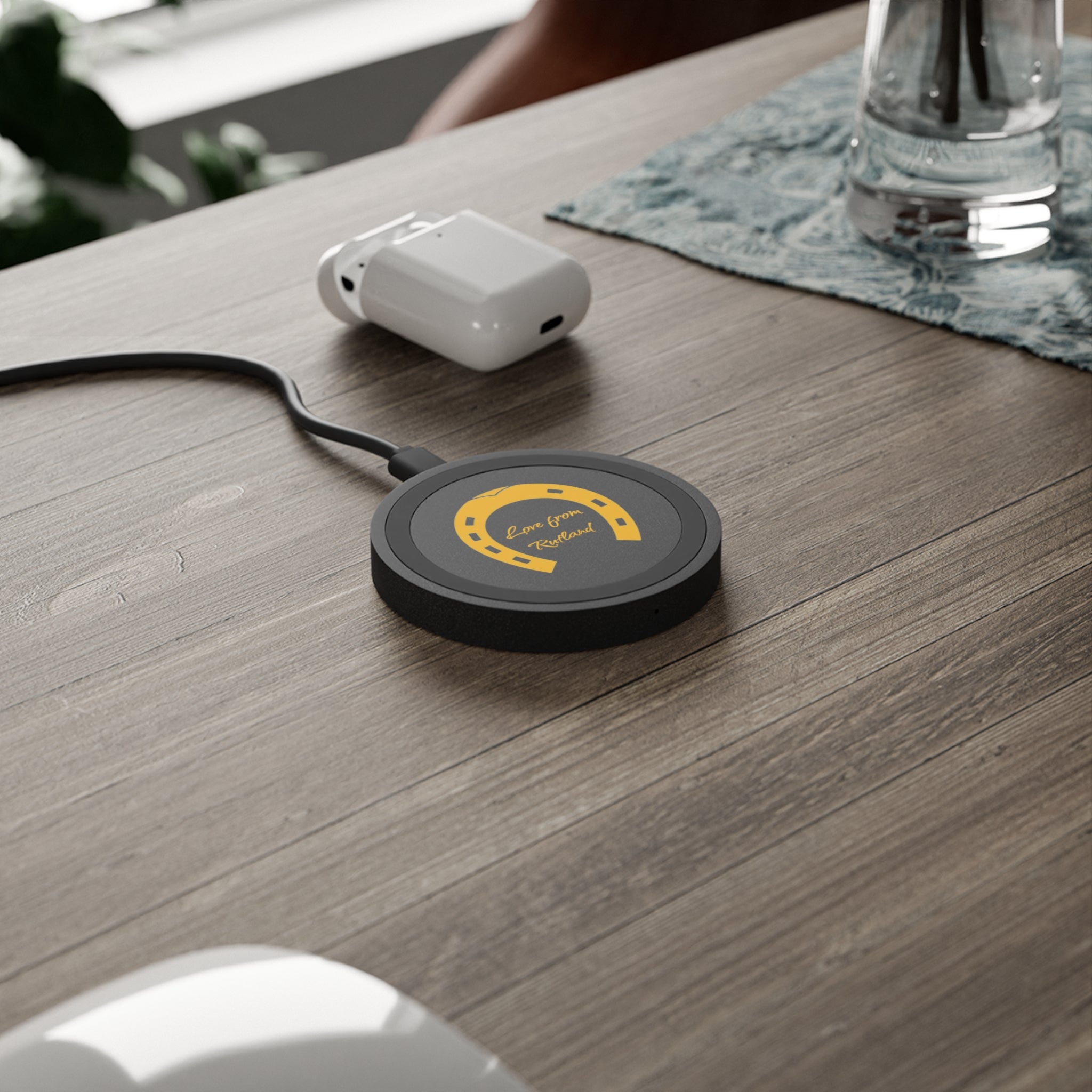 Classic Logo Quake Wireless Charging Pad